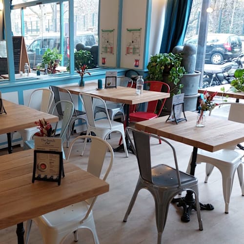 The Bench Cafe, Paris