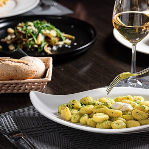 La corte dell' ulivo di Phi hotel Emilia, Ozzano dell'Emilia