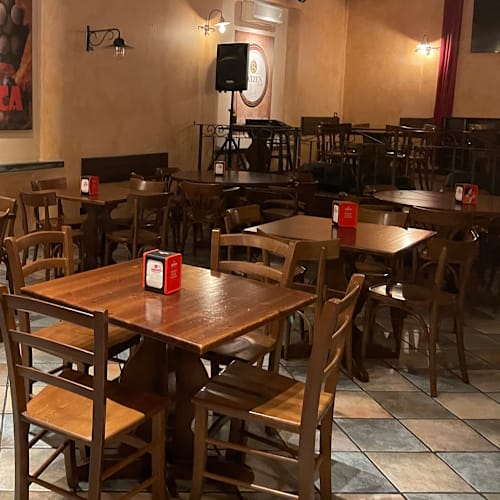 Biblos Pub, Genova