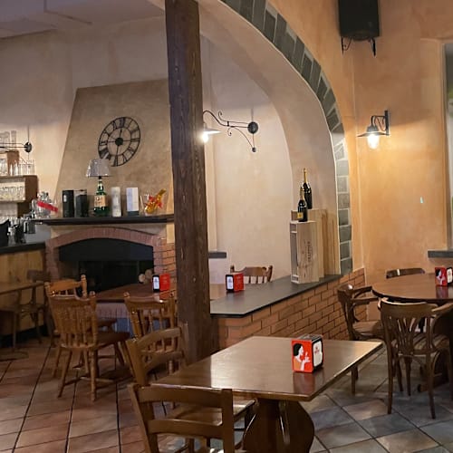Biblos Pub, Genova