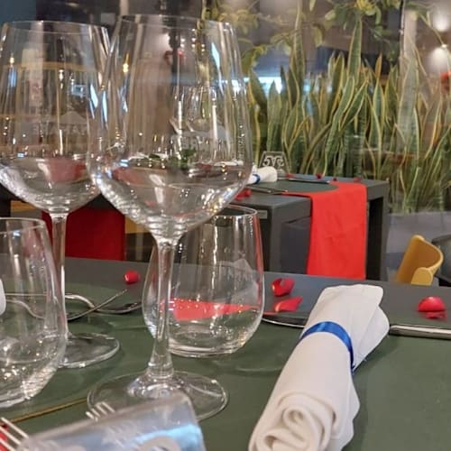 Namare Ristorante e Crudo Bar, Portici