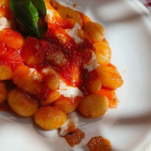 Un Posto al Sole, Volterra