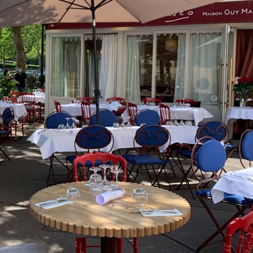 Pasco, Paris