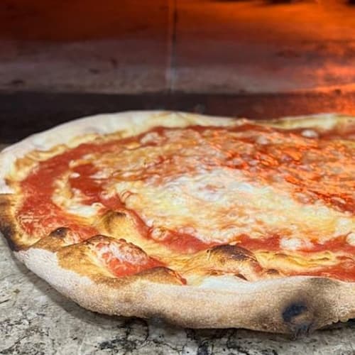 Salvatore's Pizzeria, Le Castella