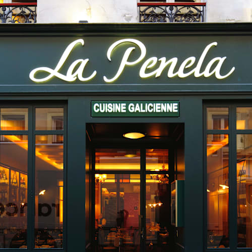 La Penela, Paris