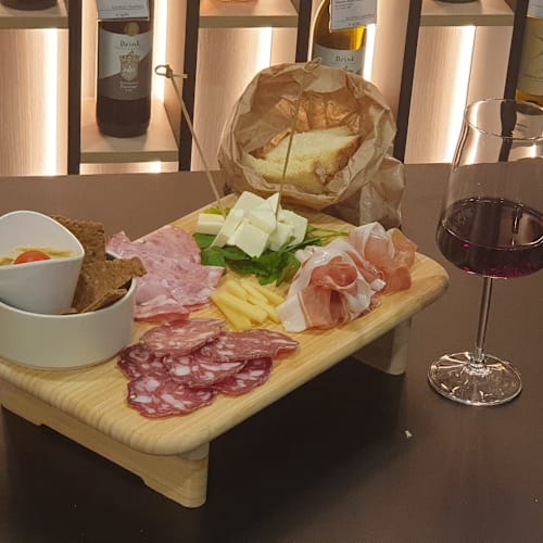 Enoteca Tell Me Wine, Rho
