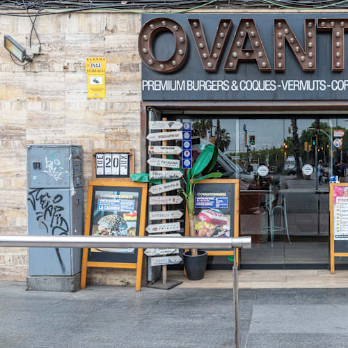Ovante, Barcelona