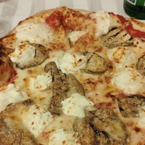 Pizzera Bisteccheria Fino Tratto, Isolalta