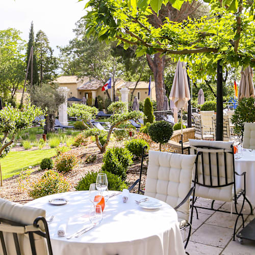 Restaurant gastronomique Le V, Saint-Rémy-de-Provence