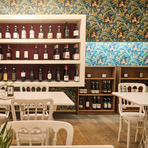 Amelìe Caffè Vini e Sapori, Lograto