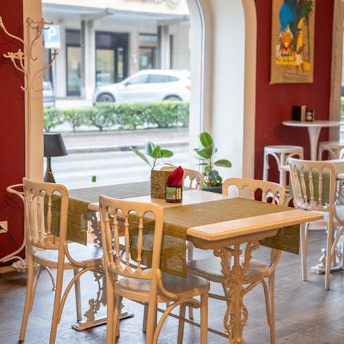 Amelìe Caffè Vini e Sapori, Lograto