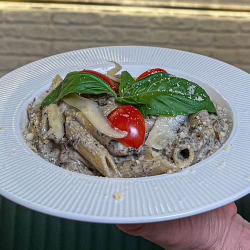 Magnifiko, Ivry-sur-Seine