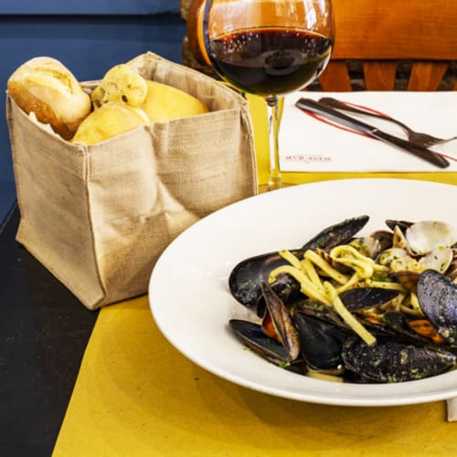 Enoteca con Cucina di Pesce, Milano