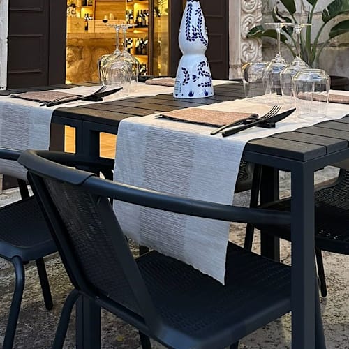 Vinaccia in corte - vineria "food pairing", Modugno