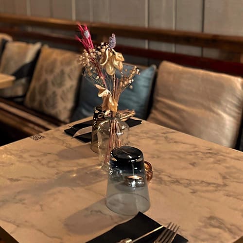 Chez Georges, Versailles