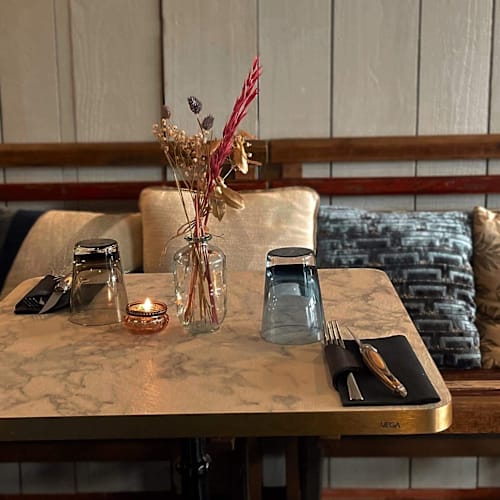 Chez Georges, Versailles