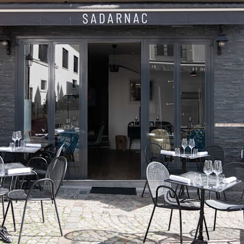 Sadarnac, Paris