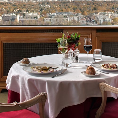 Hôtel Restaurant Pavillon Henri IV, Saint-Germain-en-Laye