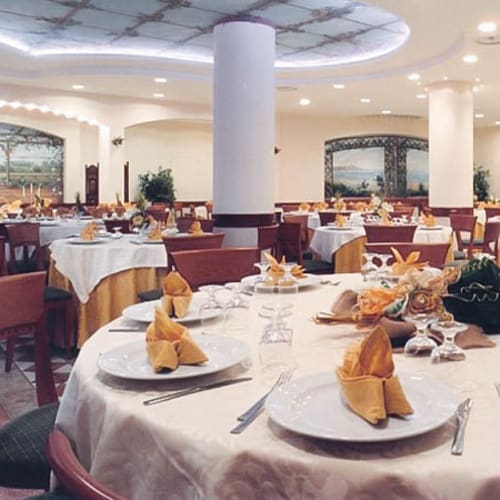 Acapulco 2, Lesina Marina