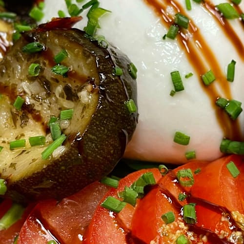 Le Saint-Amour, Paris