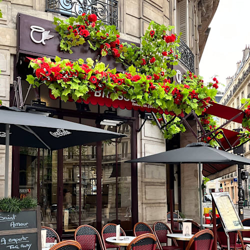 Le Saint-Amour, Paris