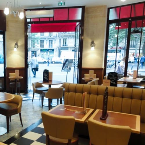 Le Saint-Amour, Paris