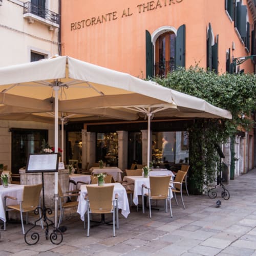 Al Theatro, Venezia
