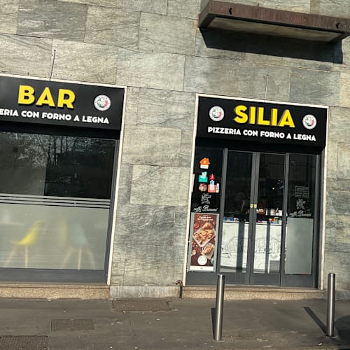 Silia pizza al trancio, Milano