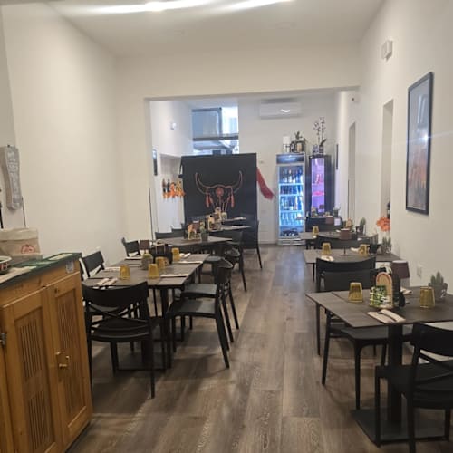 Mary's Wanted Saloon, Palermo