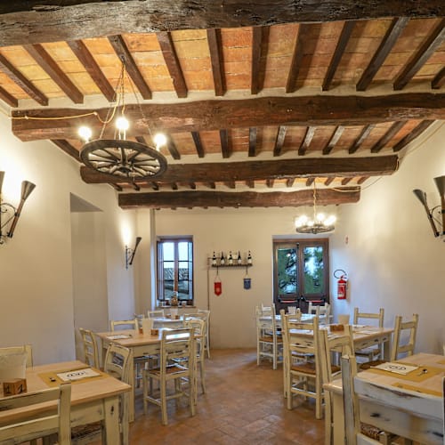 Ristorante Hostaria dei Cavalieri, Montone