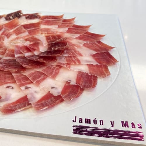 Jamon Y Mas, Milano