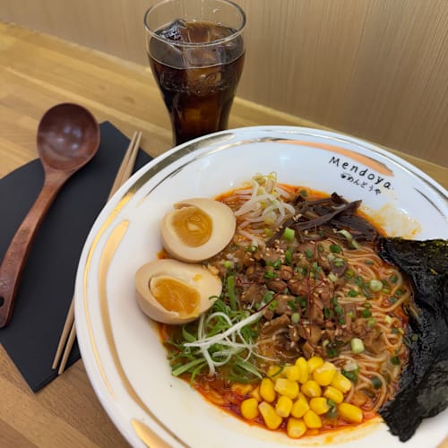 Mendoya, Boulogne-Billancourt