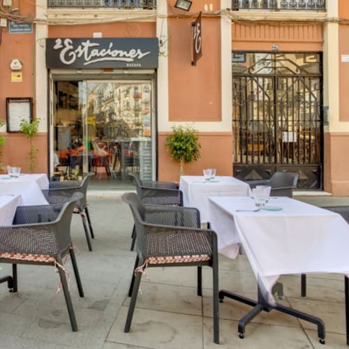 2 Estaciones, Valencia
