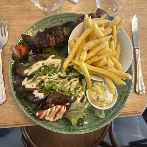 Chez Favier, Levallois-Perret
