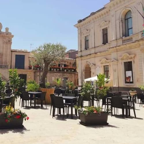 J'live, Palazzolo Acreide