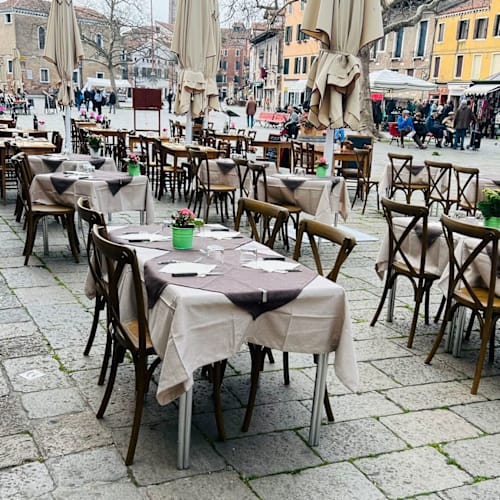 Pier Dickens, Venezia