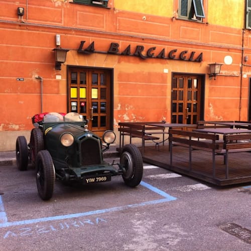 La Barcaccia, Genova