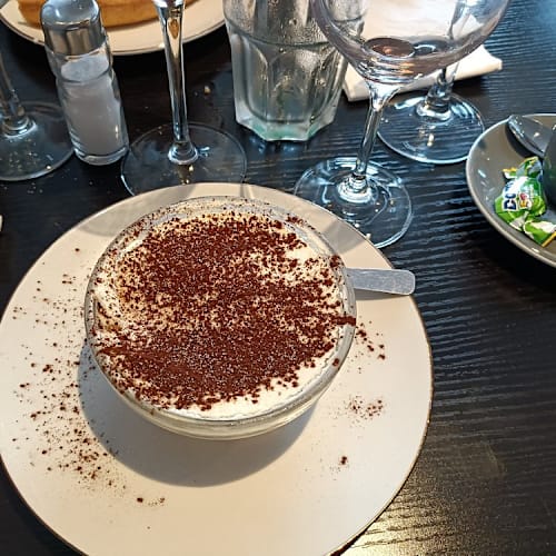 Praceta (chez loulou), Melun