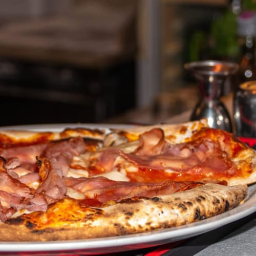 Lounge Pub Khalè | Hamburgeria - Pizzeria, Mozzo