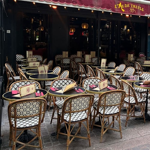 L'As de Trefle, Paris