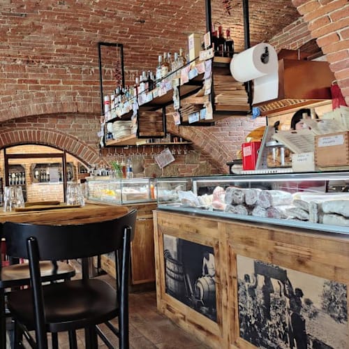 La Vineria Di Montepulciano - Via di Gracciano nel Corso 72, Montepulciano