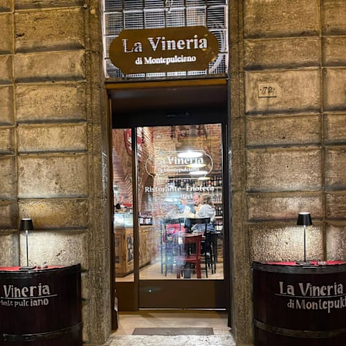 La Vineria Di Montepulciano - Via di Gracciano nel Corso 72, Montepulciano