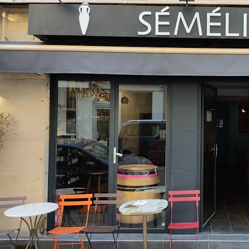 Séméli, Paris