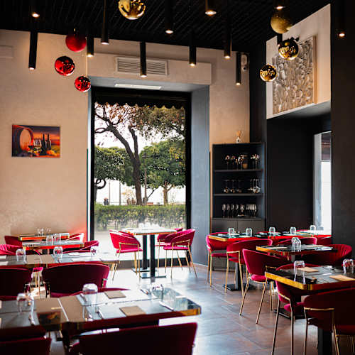 Nanou Restaurant Lounge, Salerno