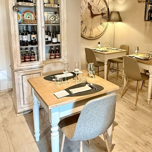 Deb’S Lounge, Monticchiello