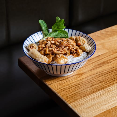 Uinku by Le Clin d’Oeil, Nice