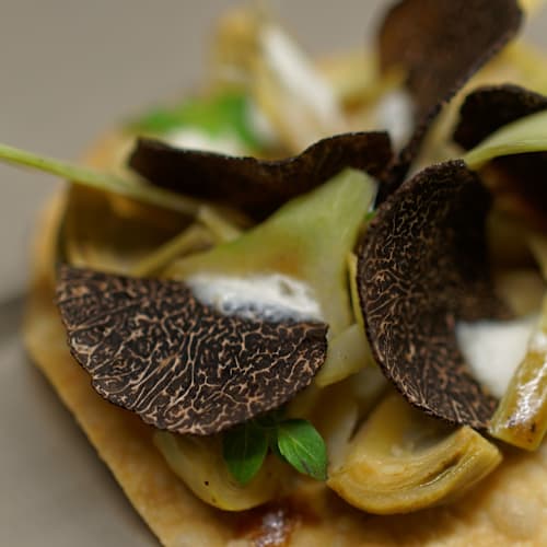 Nomicos, Paris