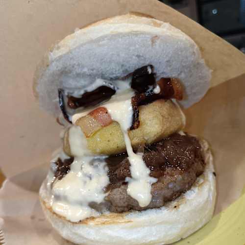 Monkey House, Avellino