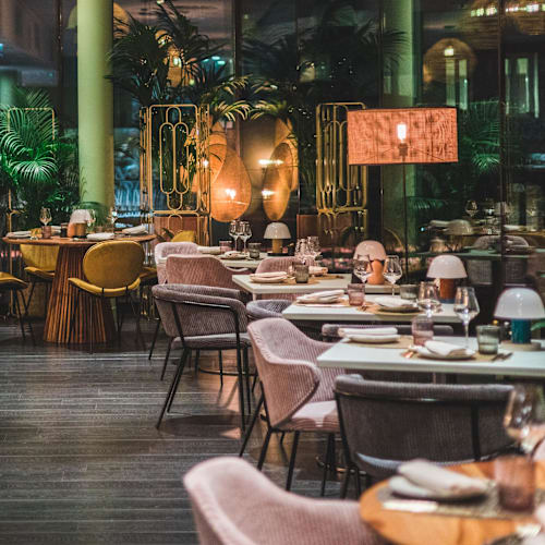 Solis bar & restaurant, Paris