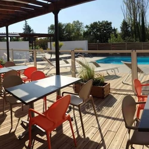 Adonis Brasserie, Éguilles